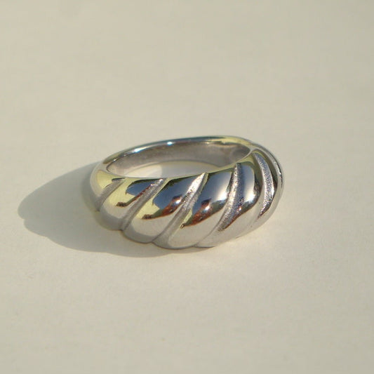 Wave Ring Silver EmpressVenusJewellery