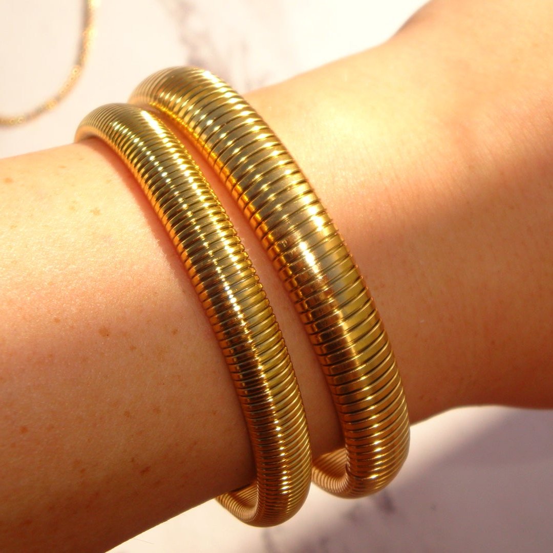 Retro Bangle Gold 10mm EmpressVenusJewellery